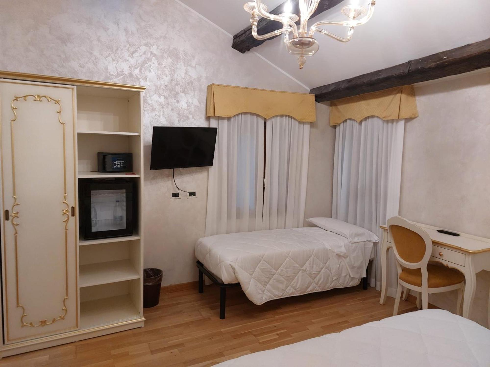 Guest House Al Milion Venezia Esterno foto
